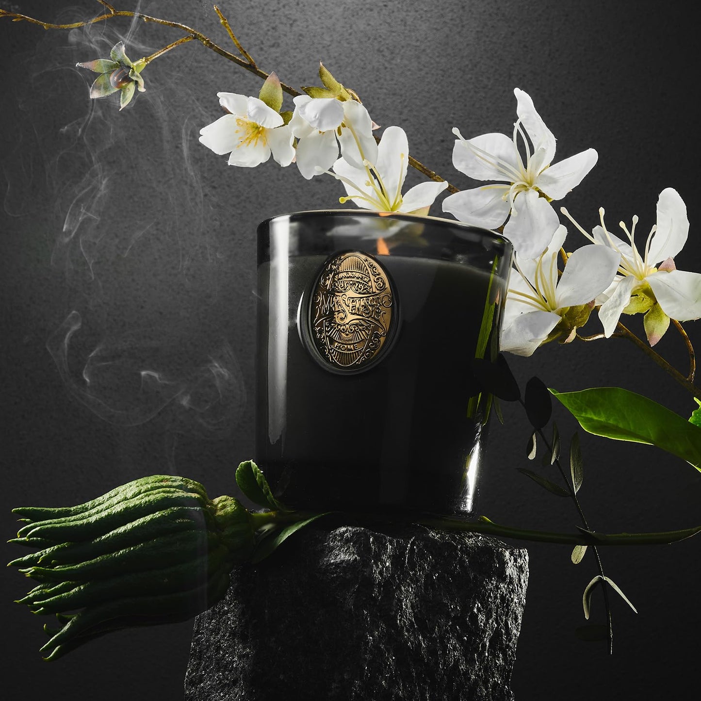 M&SENSE Natural Soy Candle – Crisp Chill & Black, 9.2 oz, 50H Burn