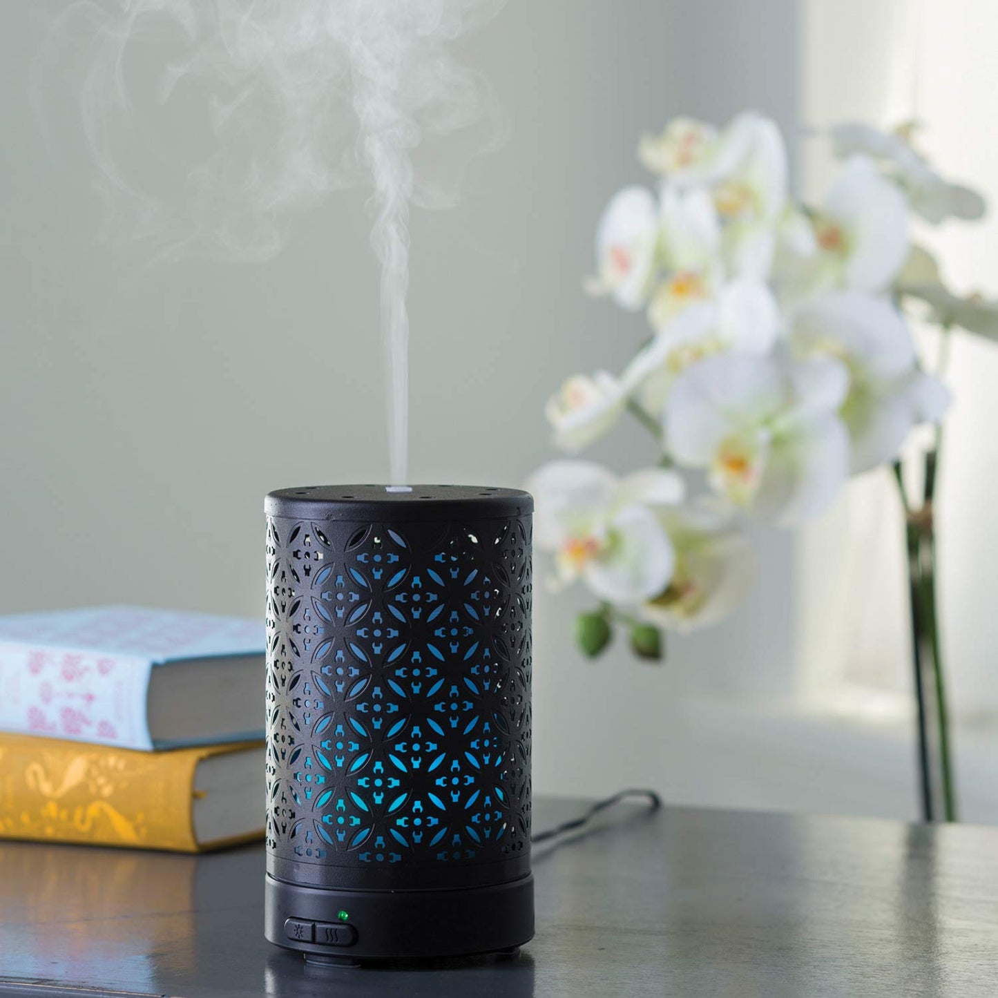 Airome Twilight 100 mL Ultrasonic Diffuser – 8 LED Lights, Auto Shut-Off, Black