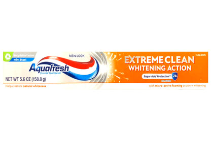 Aquafresh Extreme Clean Whitening Action Toothpaste – Mint Blast, Fluoride, 5.6 oz Pack of 2