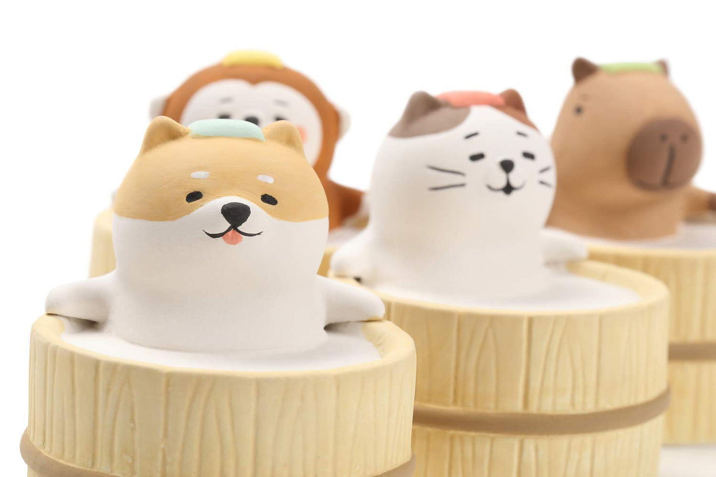 Aroma Ceramic Stone Diffuser [Japan Import] - Non-Electric Passive Aromatherapy Diffuser, Cute Animal Design (Bathing Dog)