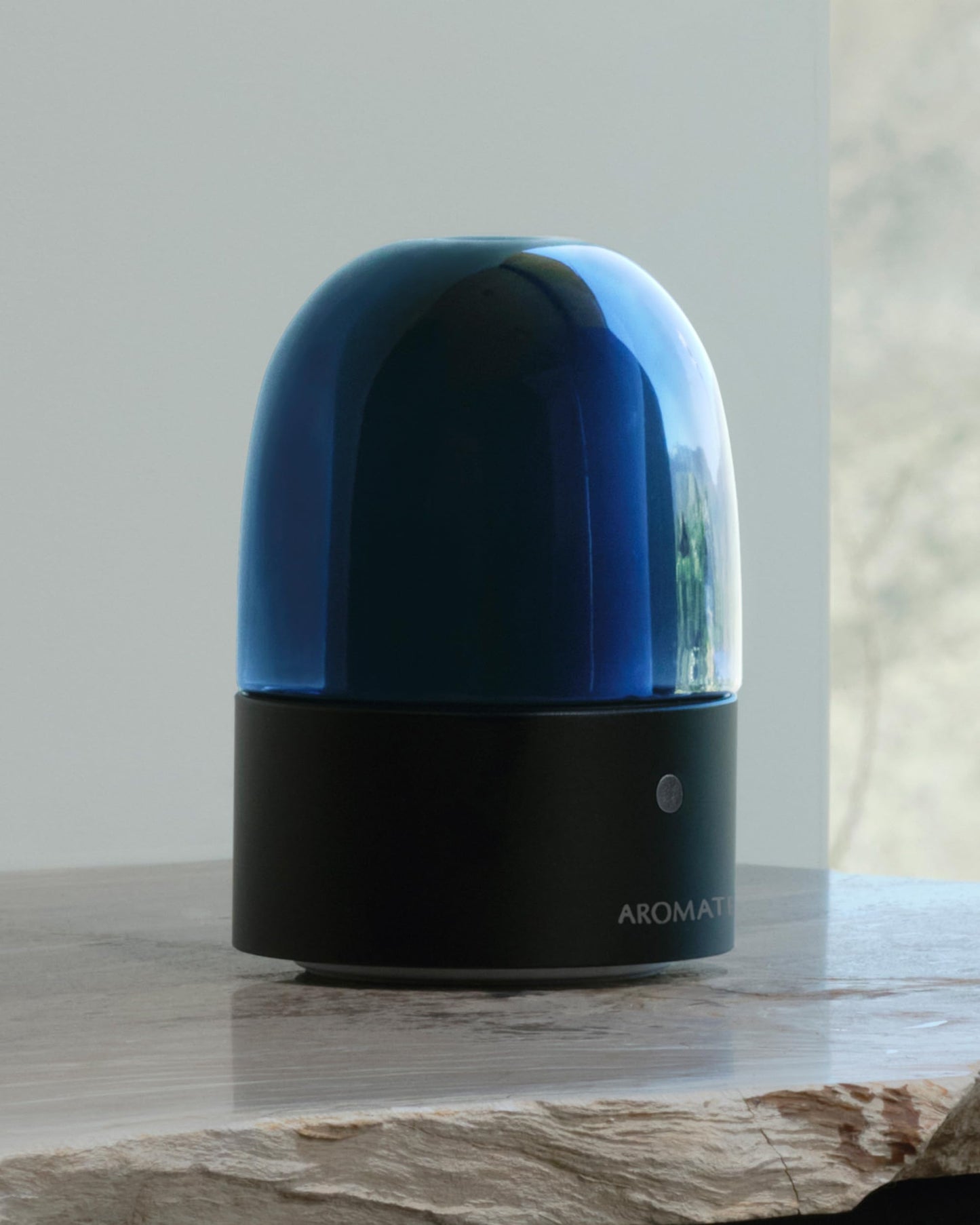 AromaTech AromaDream Nebulizing Diffuser – Bluetooth Diffusion