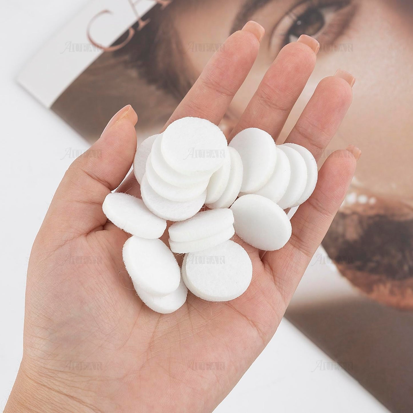 AUEAR 100-Pack White Round Mini Diffuser Refill Pads for Necklace Pendant
