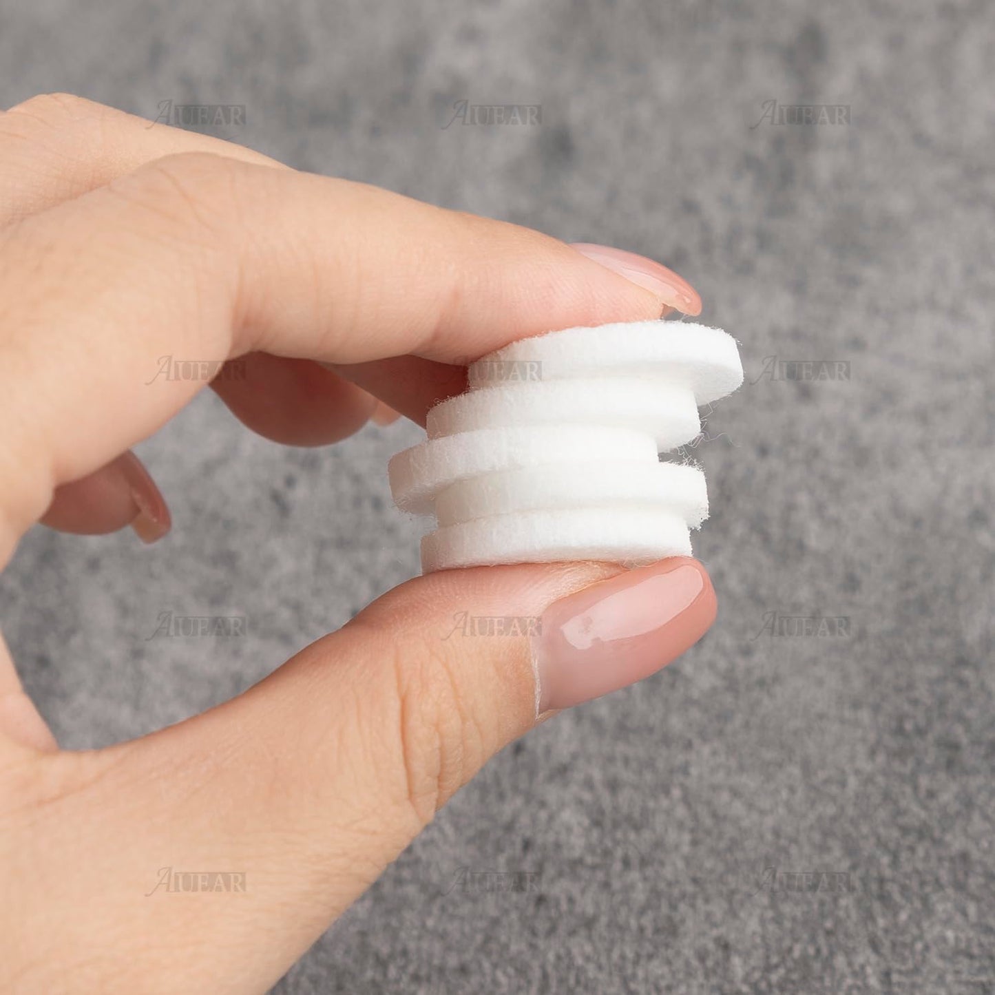 AUEAR 100-Pack White Round Mini Diffuser Refill Pads for Necklace Pendant