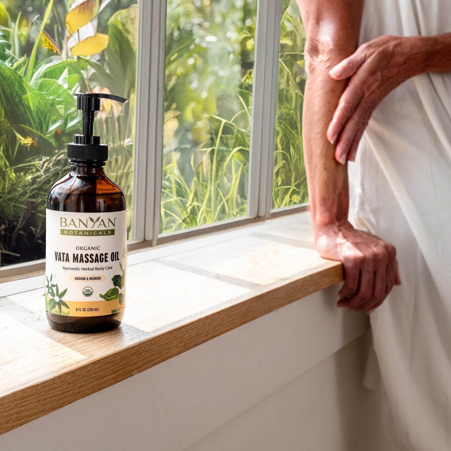 Banyan Botanicals Vata Massage Oil – Organic Ayurvedic Abhyanga Oil (8 oz)