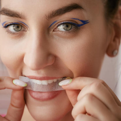 Whitening & Remineralization Strips for Sensitive Teeth – 14 Treatments | Water Dent