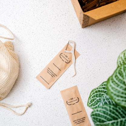 Bleeker & Rowe Biodegradable Floss Picks – 150 Pack, Eco-Friendly Bamboo Charcoal