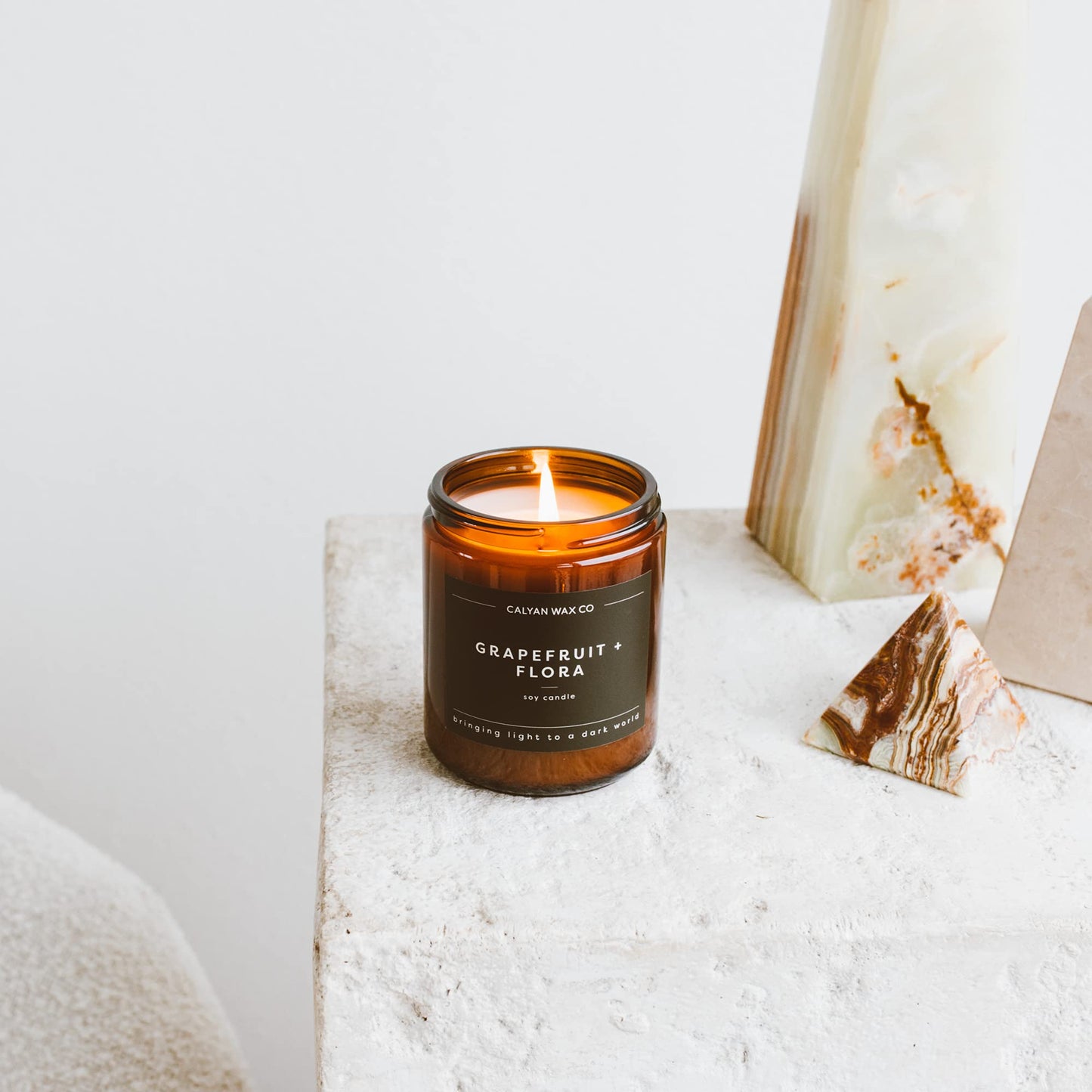 Calyan Wax Co. Grapefruit & Flora – 57 Hour Burn, Non-Toxic Soy Candle