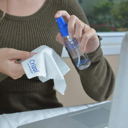 Crizal Eyeglass Cleaning Spray – Safe, Streak-Free AR Lens Cleaner