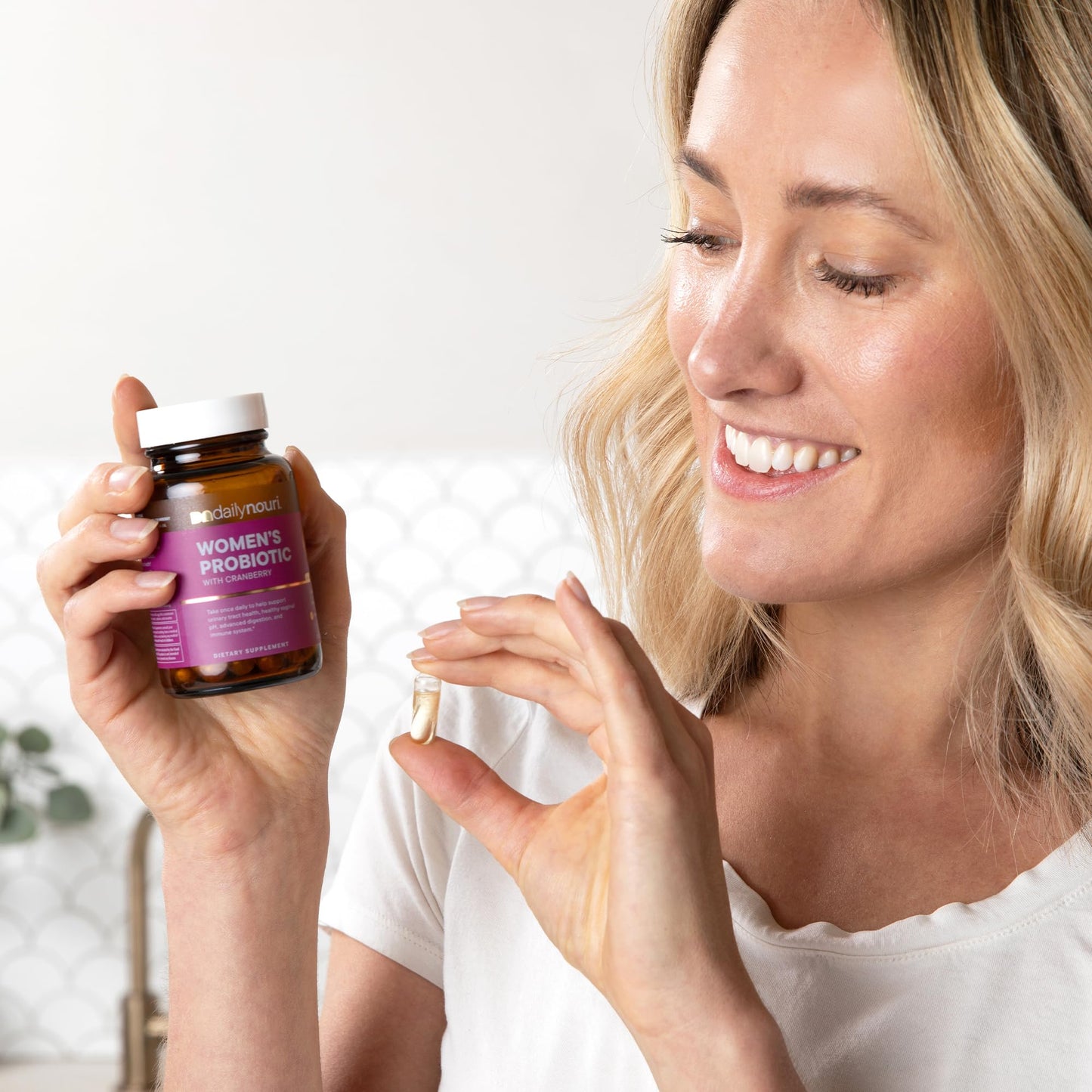 Daily Nouri Women’s Probiotic – Vaginal pH, UTI, Digestive & Immune Support