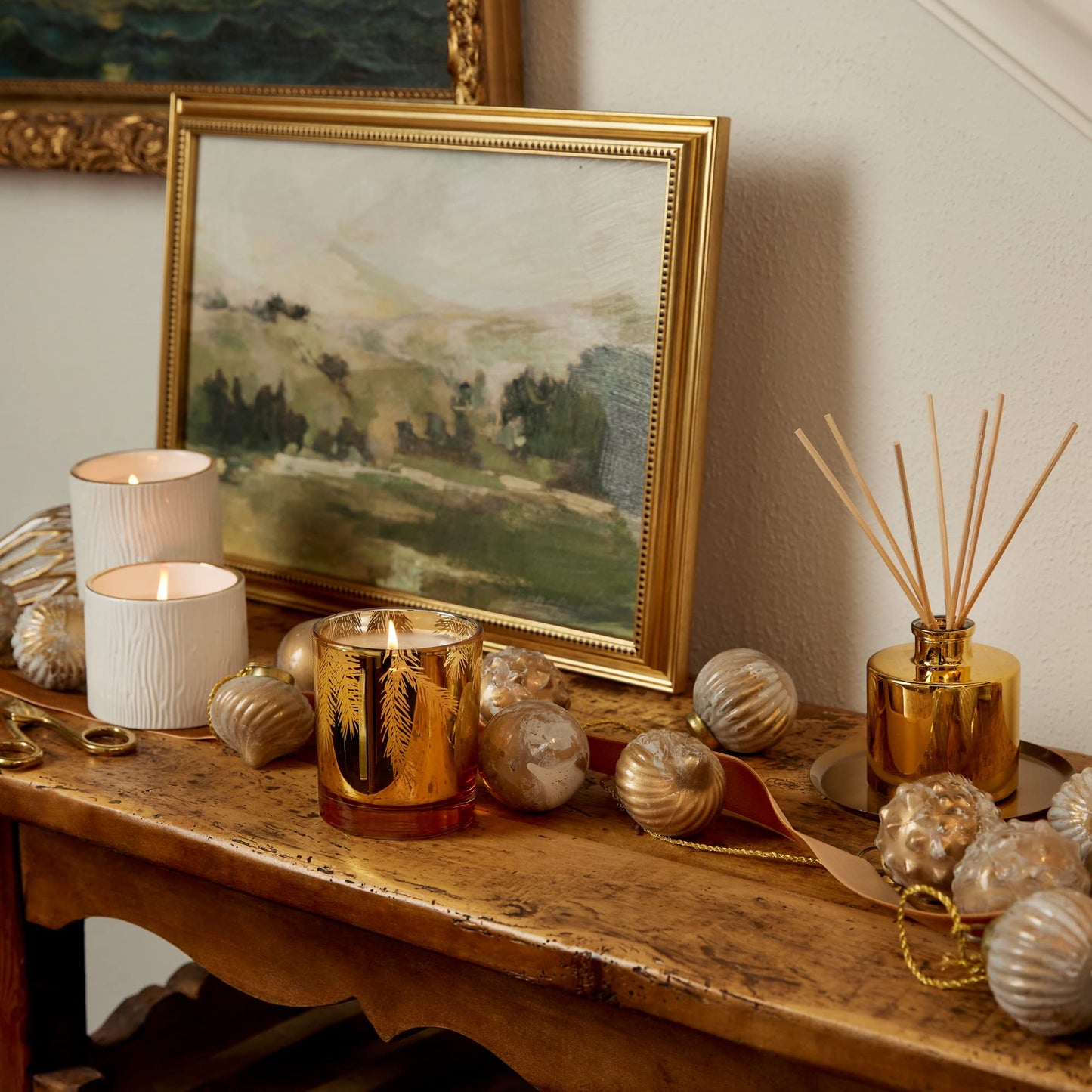 Thymes Frasier Fir Candle – Gilded Collection, 11 oz Wood Grain Ceramic with 24K Gold Rim