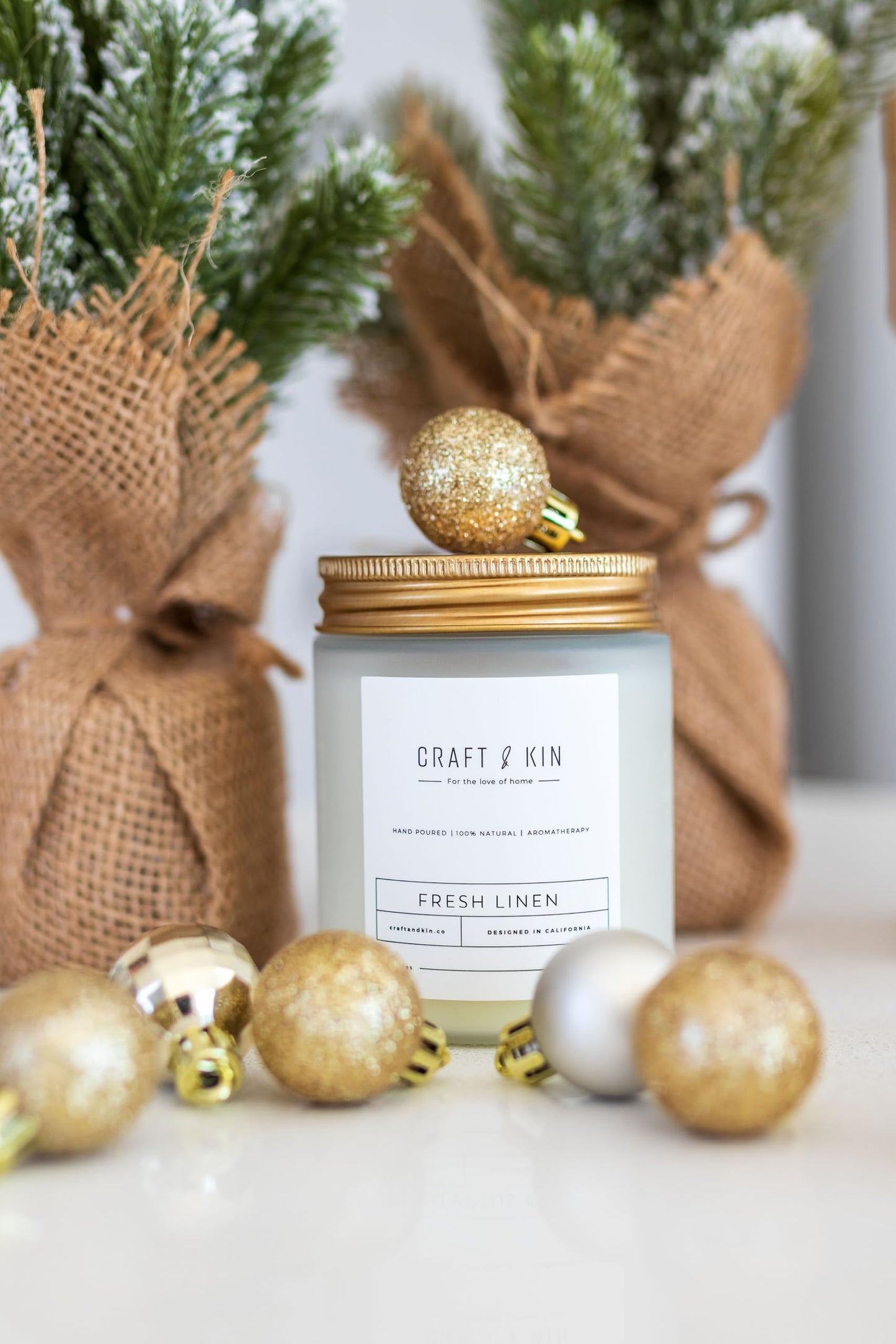 Craft & Kin Fresh Linen Soy Candle – 8 oz, Wood Wick, 45-Hour Burn