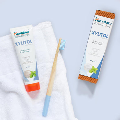 Himalaya Botanique Whitening Antiplaque Toothpaste with Xylitol – Fluoride Free, 4 oz, 4 Pack