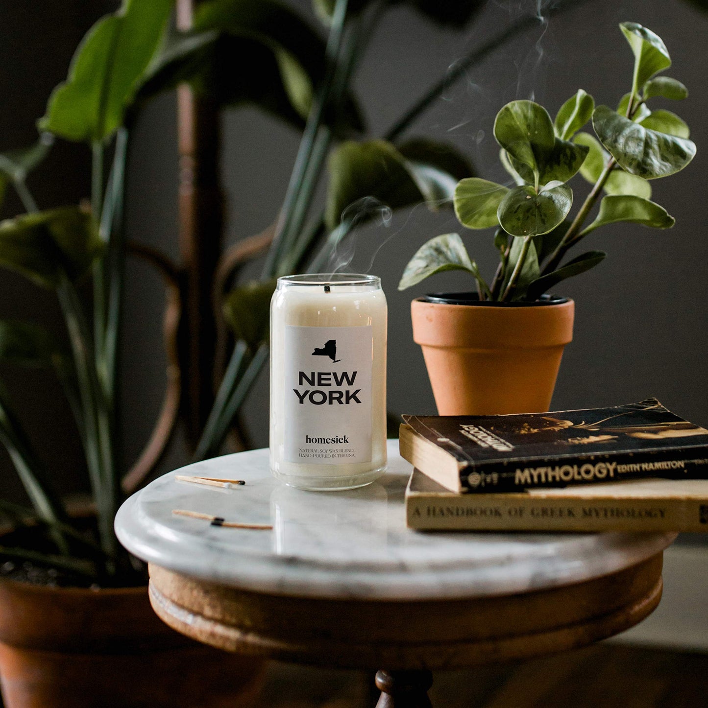 Homesick New York Candle – 13.75 oz Soy Wax Jar, 60-80 Hours, Nutmeg, Cinnamon & Clove