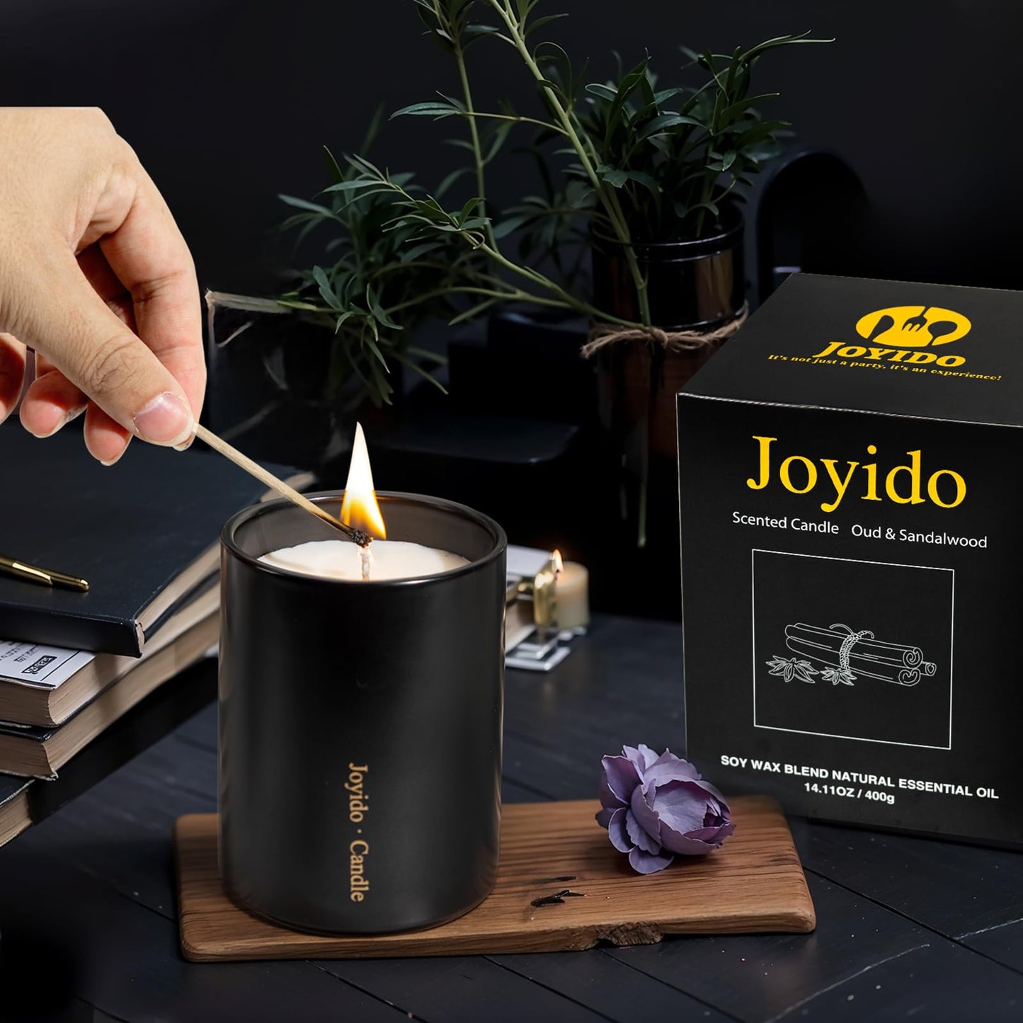 Joyido 14oz Oud & Sandalwood Scented Candle – Luxury Black Ceramic Jar
