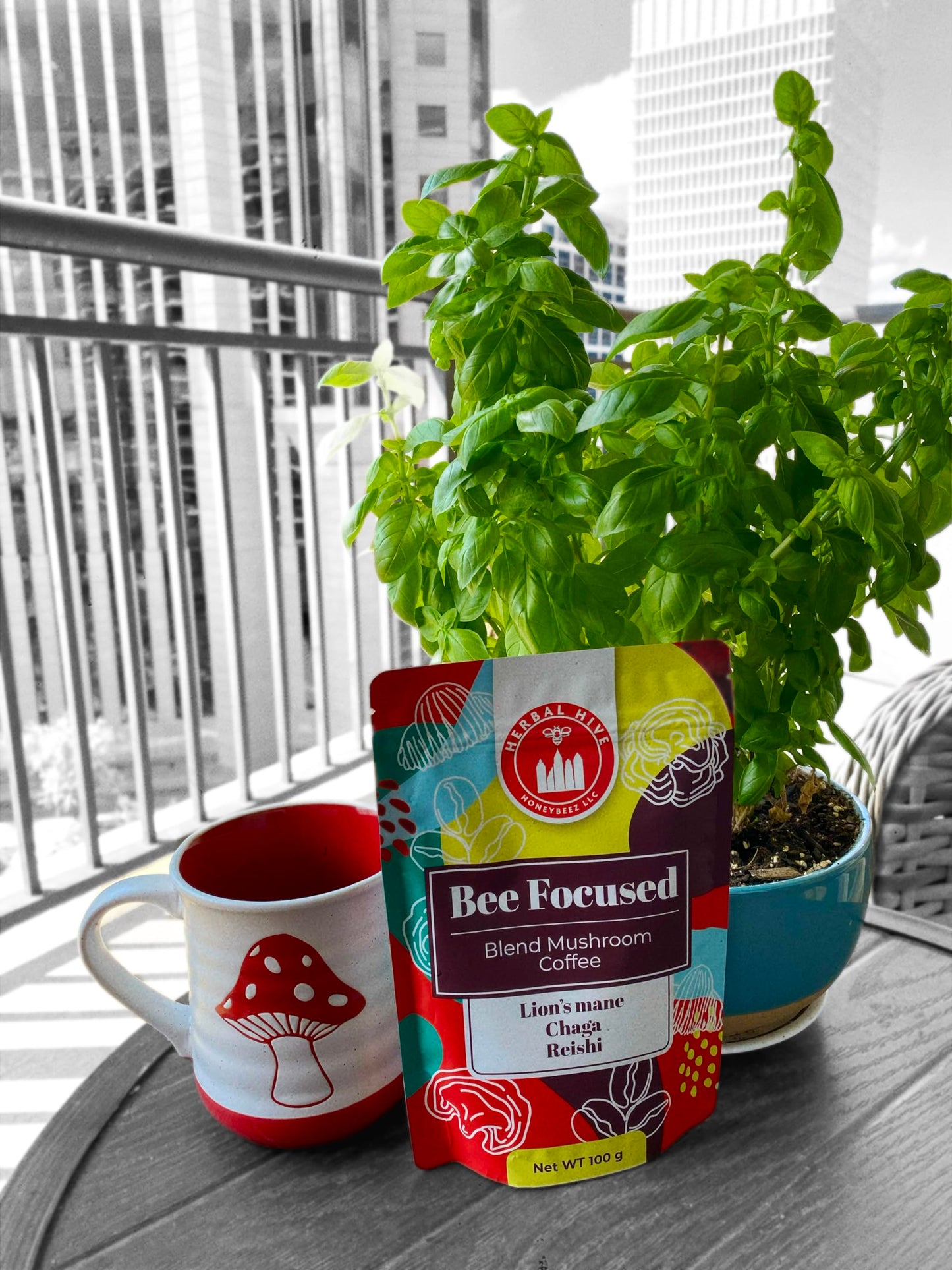 Mushroom Coffee with Adaptogens – Herbal Hive Bee Focused (Reishi, Lion's Mane, Chaga)