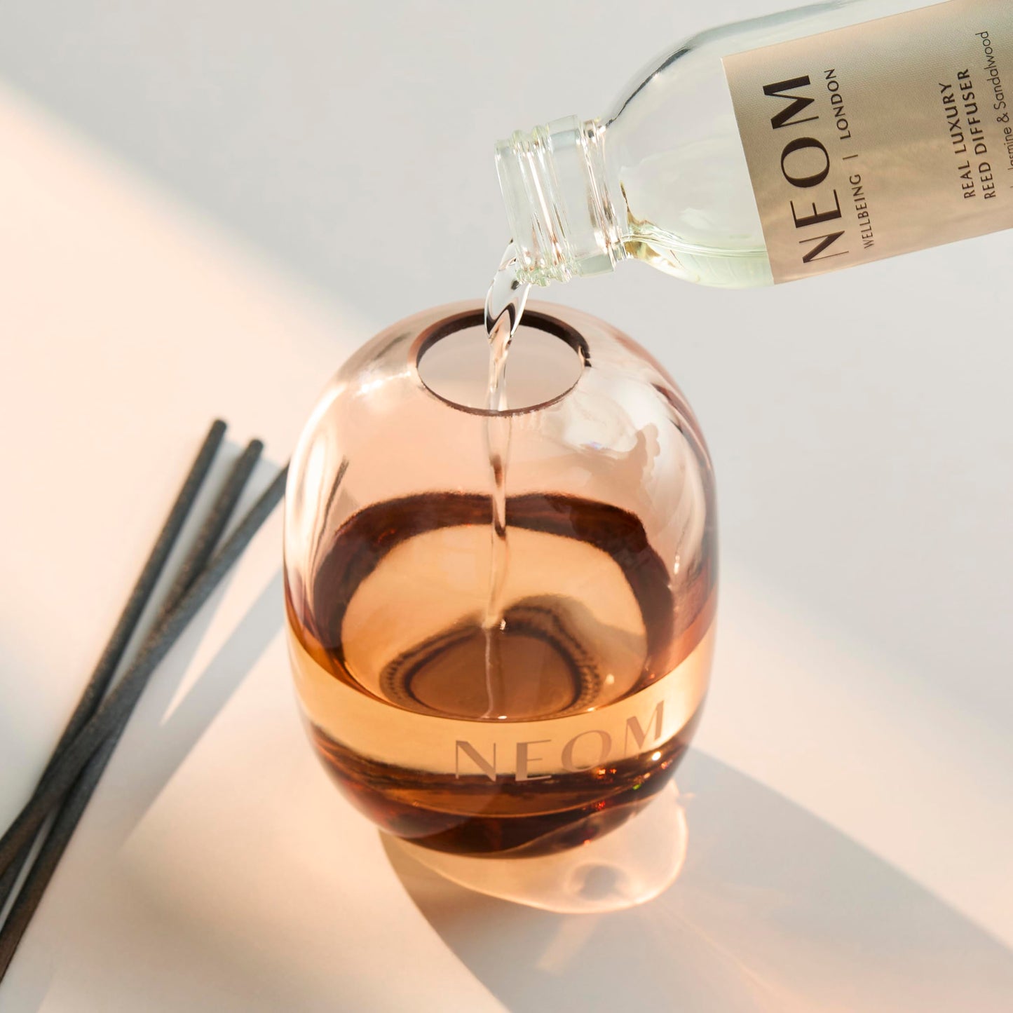 NEOM Real Luxury Reed Diffuser Refill 100ml – Lavender, Jasmine & Sandalwood | 100% Natural Fragrances | Up to 12 Weeks