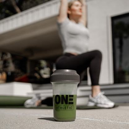 ON3 Athletic Protein Greens Supplement – Chlorella, Eleuthero & MCT Powder (5 Servings, Herbal)