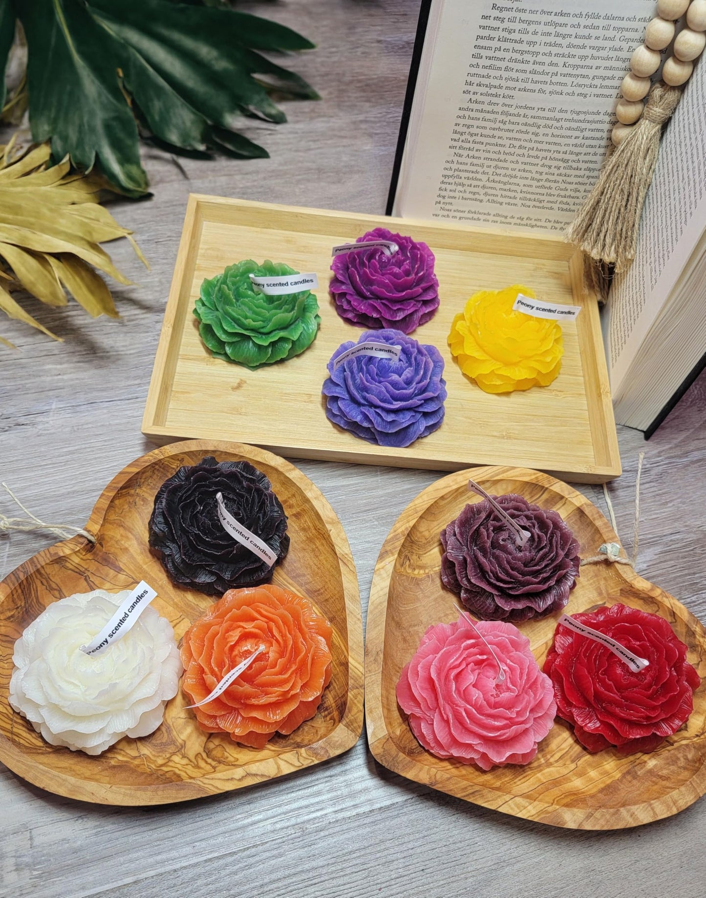 Peony Flower Shaped Candle | Scented Soy Wax Blend, Aromatherapy Gift (Black)