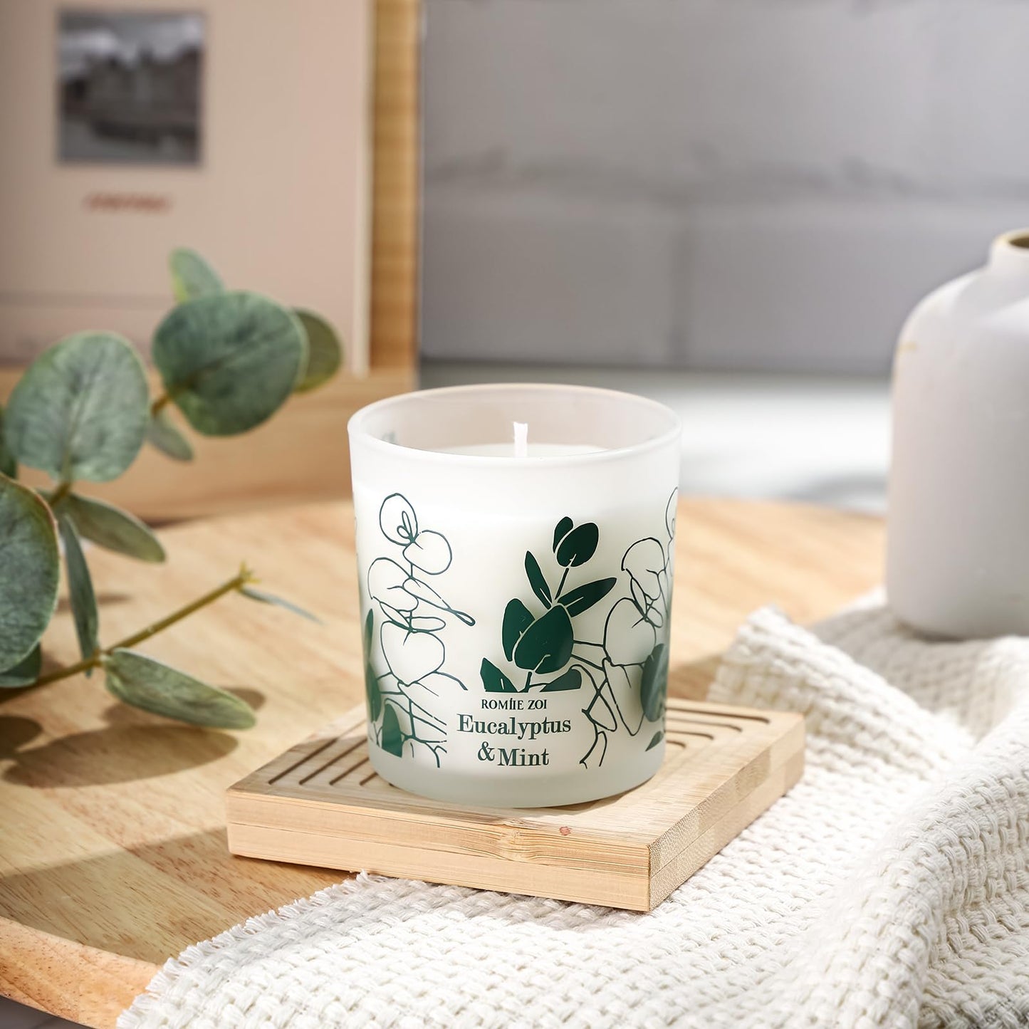 ROMIIE ZOI Scented Candle – Eucalyptus & Mint | 6oz Soy Wax Jar (170g) – Gifts for Women