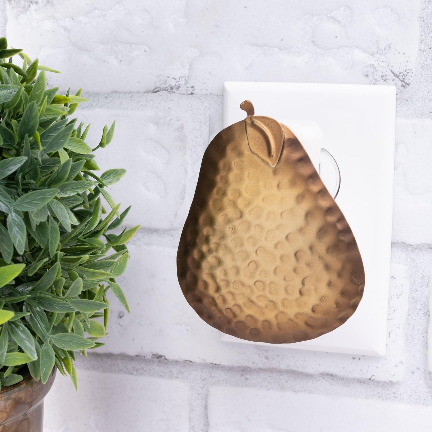 ScentSationals Scent Charm Plug-in Essential Oil Diffuser – Concord | Wall Plug Diffuser for Living Room or Bedroom