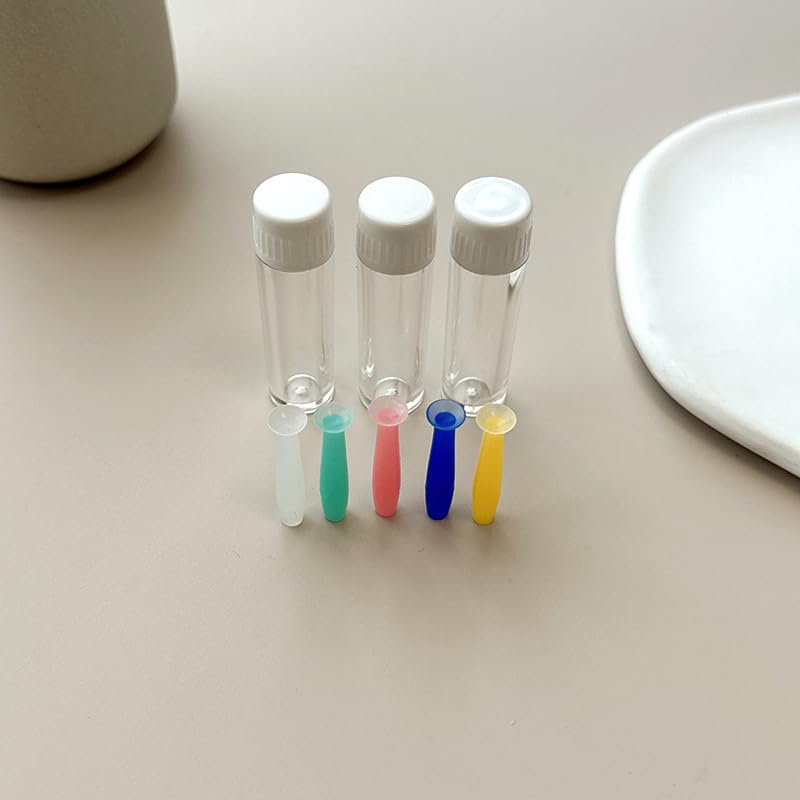 Silicone Lens Remover Tool – Multipurpose Care Accessory (Green)