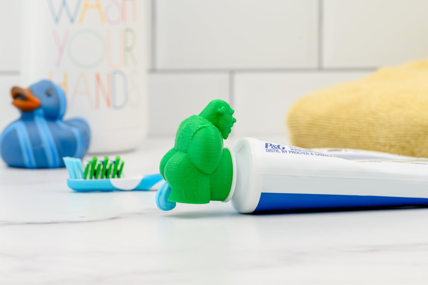 TUBECAPZ Shrek Pooping Toothpaste Topper – Adapters for Crest & Colgate Tubes