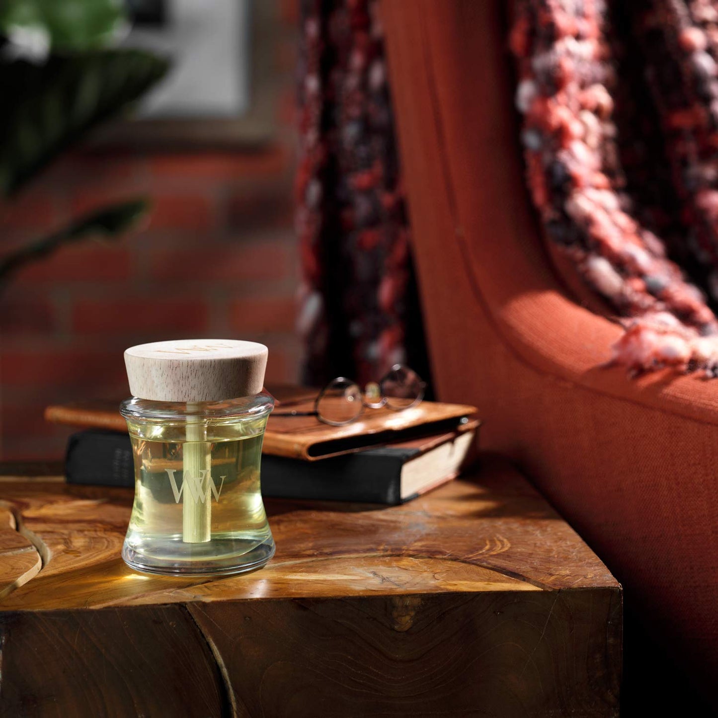 WoodWick Spill-Proof Diffuser Sand & Driftwood, 148 ml – Long-Lasting, Mess-Free Fragrance