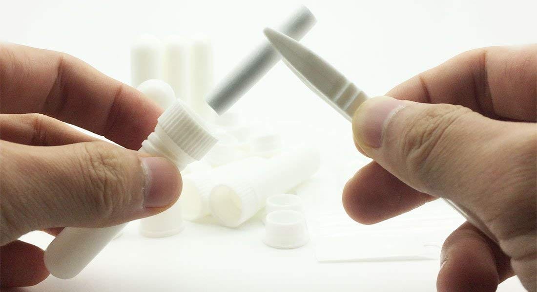 ZIOJOVK 24 Pcs Essential Oil Inhalers – Blank Plastic Tubes with Wicks, Droppers & Tweezers